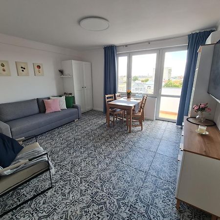 Apartament Wschodni Z Balkonem 4 Osoby Warsaw Exterior photo